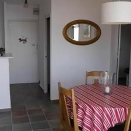 Gemuetliche Ferienwohnung Bei Am Meer Direkt Am Strand Apartamento *